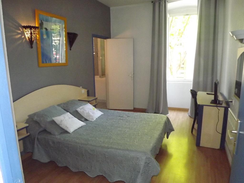Hotel Univers Bastia  Exterior photo